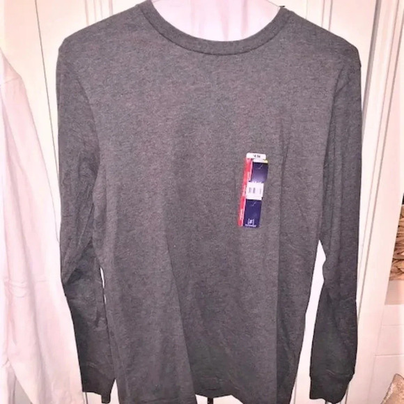 set 2 white/grey long sleeved  T-shirts S NWT - Picture 3 of 7